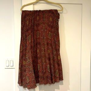 Red paisley pleated skirt with elastic waist